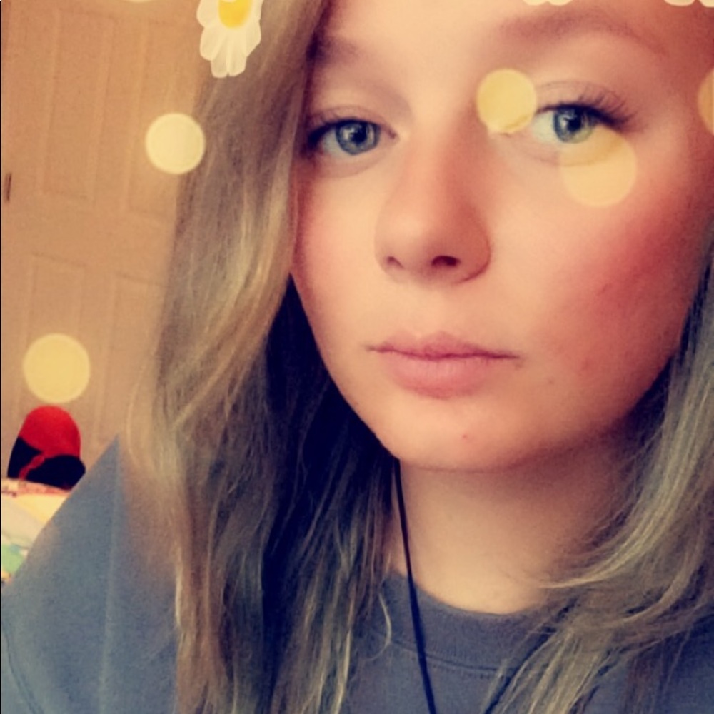 Meet your Posher, Kara